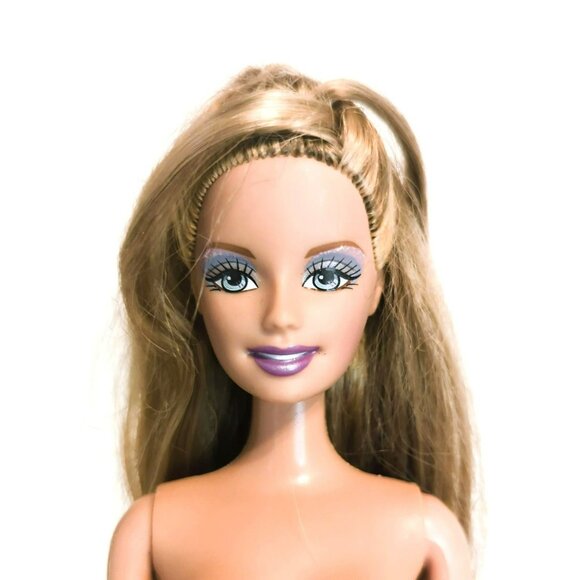 Barbie Hearts and Kisses Valentine's Day Doll 2004 C4479 Nude Highlights - Picture 1 of 5